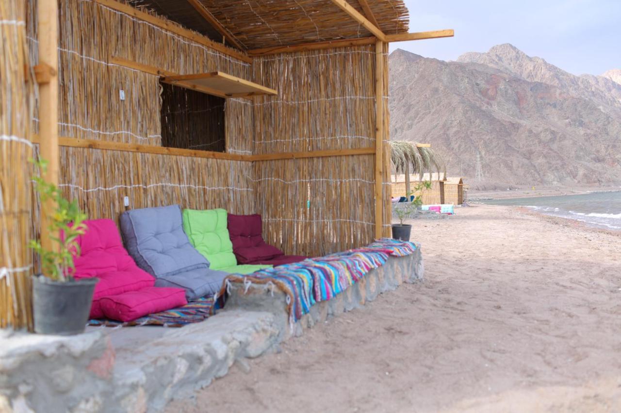 Falak Taba Exterior foto